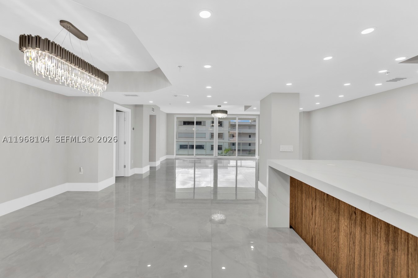 2051 SE 3rd St #406, Deerfield Beach FL 33441
