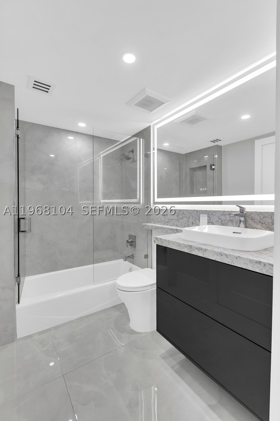 2051 SE 3rd St #406, Deerfield Beach FL 33441