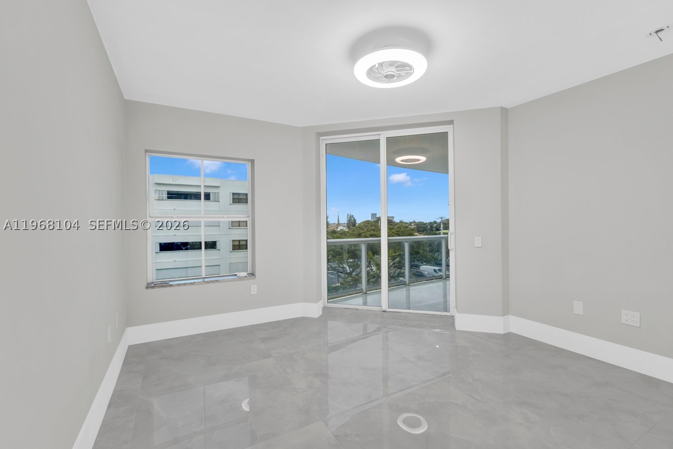 2051 SE 3rd St #406, Deerfield Beach FL 33441
