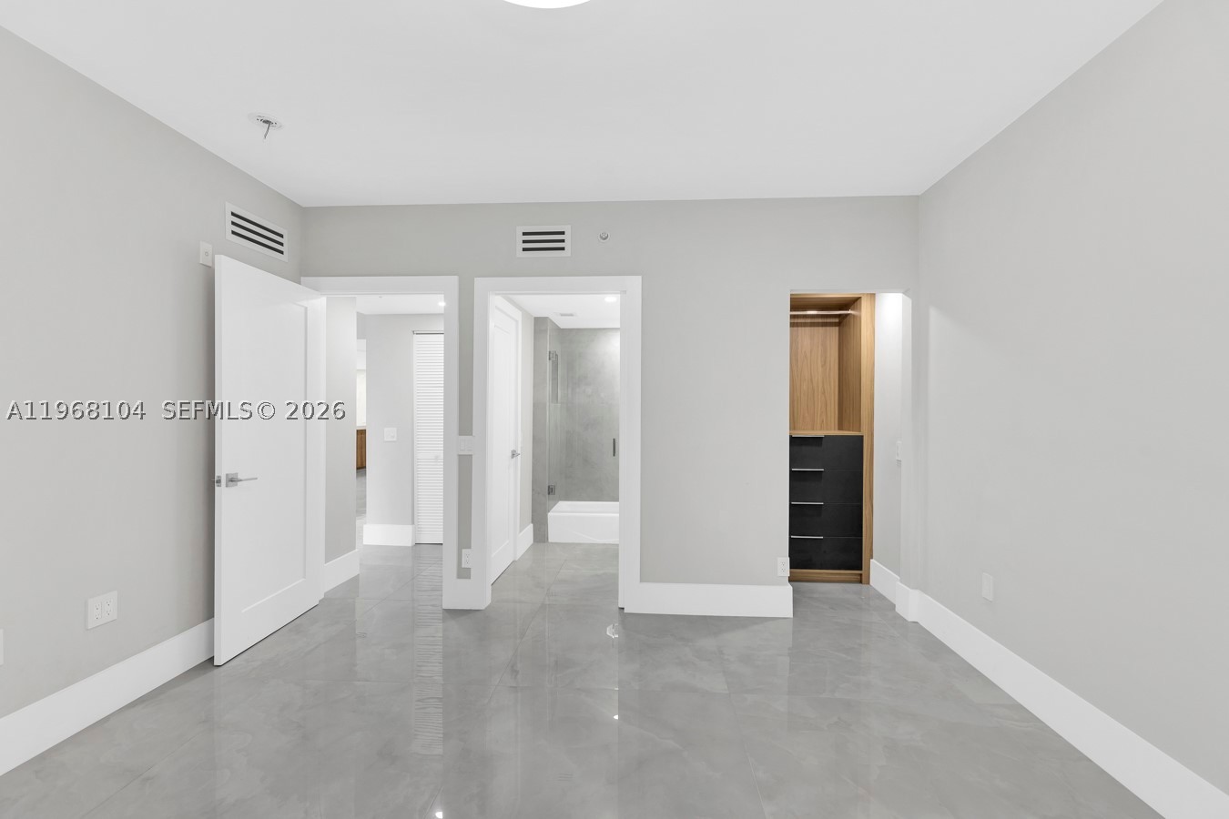 2051 SE 3rd St #406, Deerfield Beach FL 33441