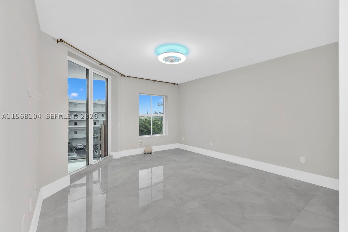 2051 SE 3rd St #406, Deerfield Beach FL 33441