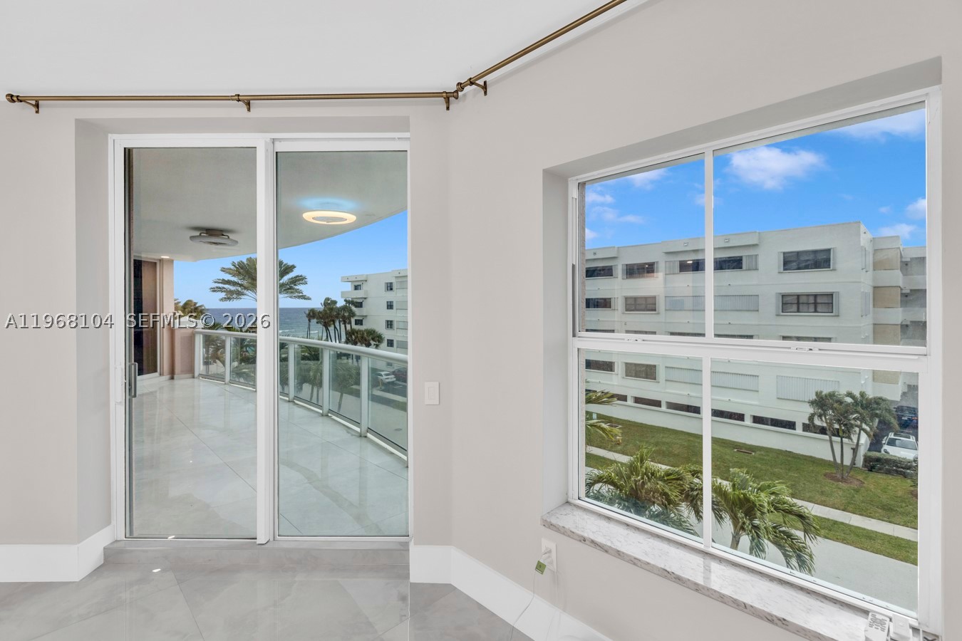 2051 SE 3rd St #406, Deerfield Beach FL 33441