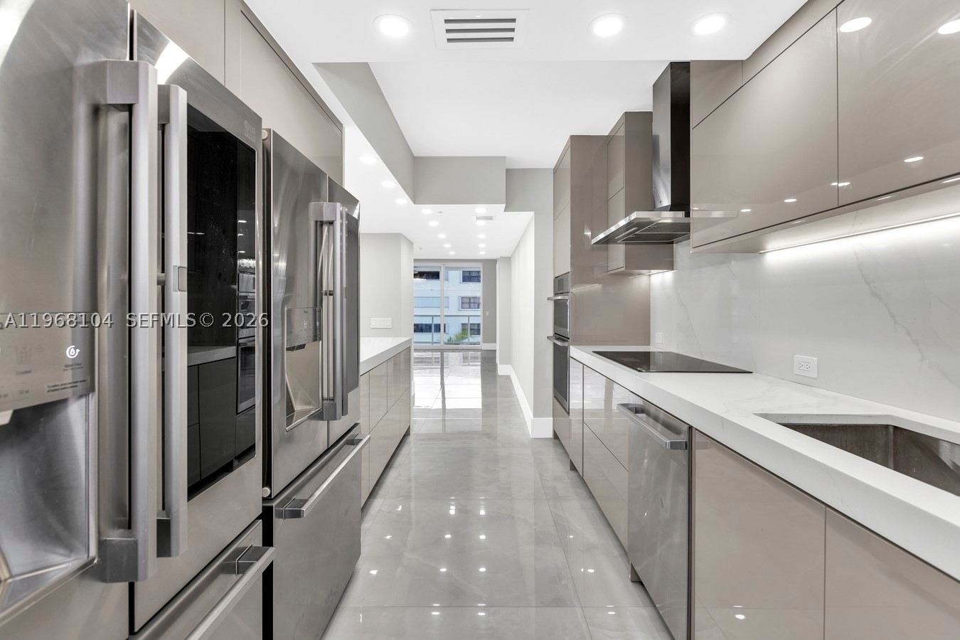 2051 SE 3rd St #406, Deerfield Beach FL 33441