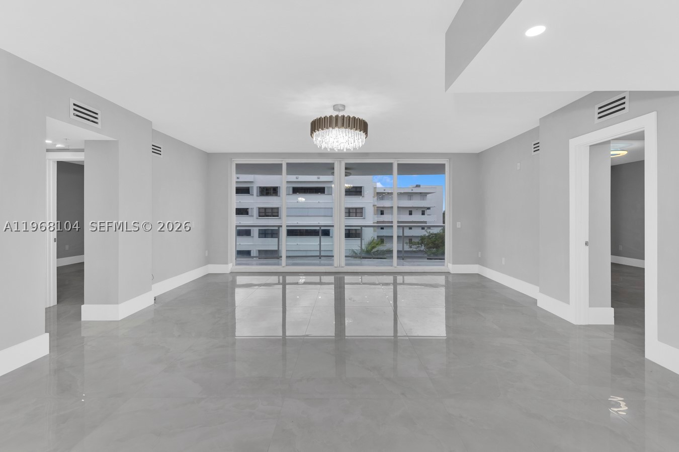 2051 SE 3rd St #406, Deerfield Beach FL 33441