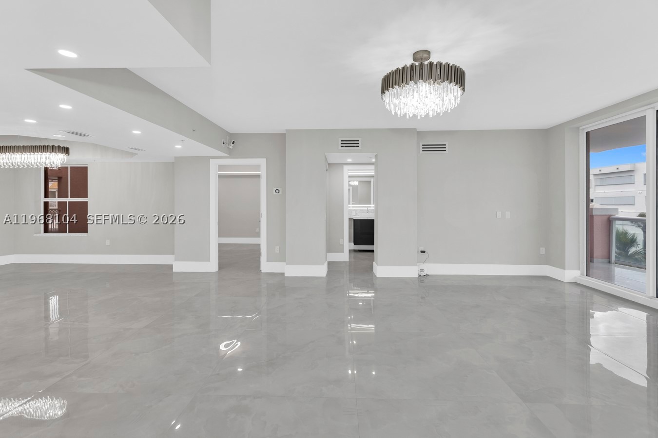 2051 SE 3rd St #406, Deerfield Beach FL 33441