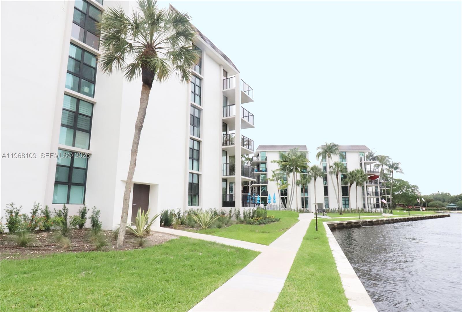 1301 River Reach Dr #214, Fort Lauderdale FL 33315