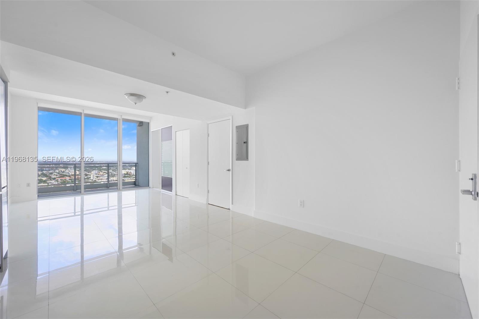 92 SW 3rd St #5109, Miami FL 33130