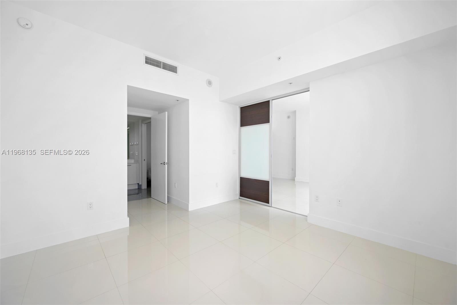 92 SW 3rd St #5109, Miami FL 33130