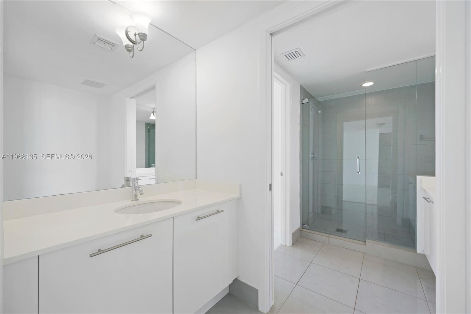 92 SW 3rd St #5109, Miami FL 33130
