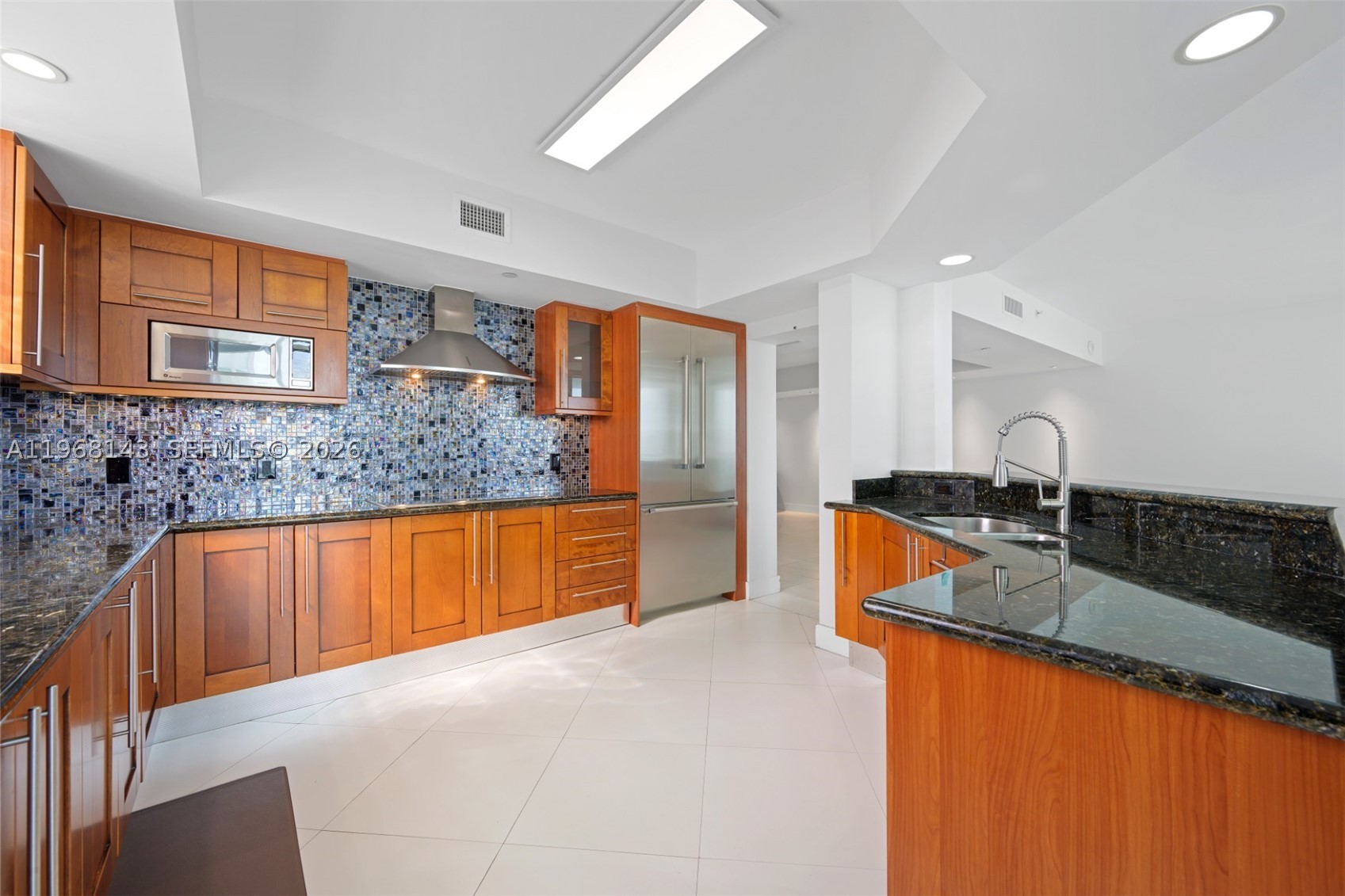 3301 NE 183 Street #2209, Aventura FL 33160