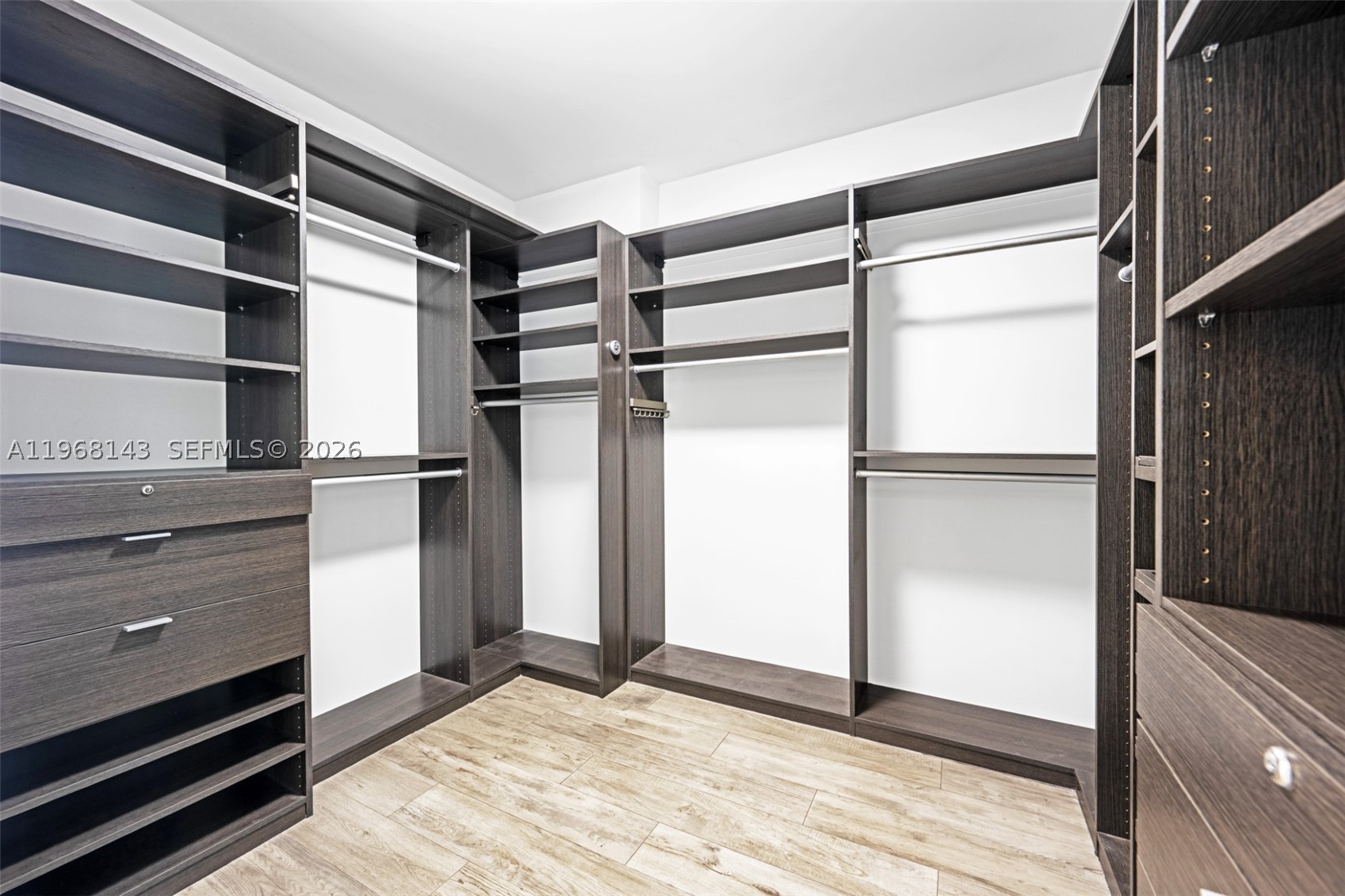 3301 NE 183 Street #2209, Aventura FL 33160