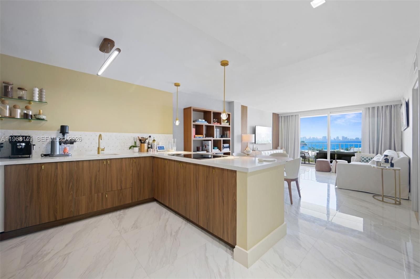 6900 Bay Dr #8A, Miami Beach FL 33141