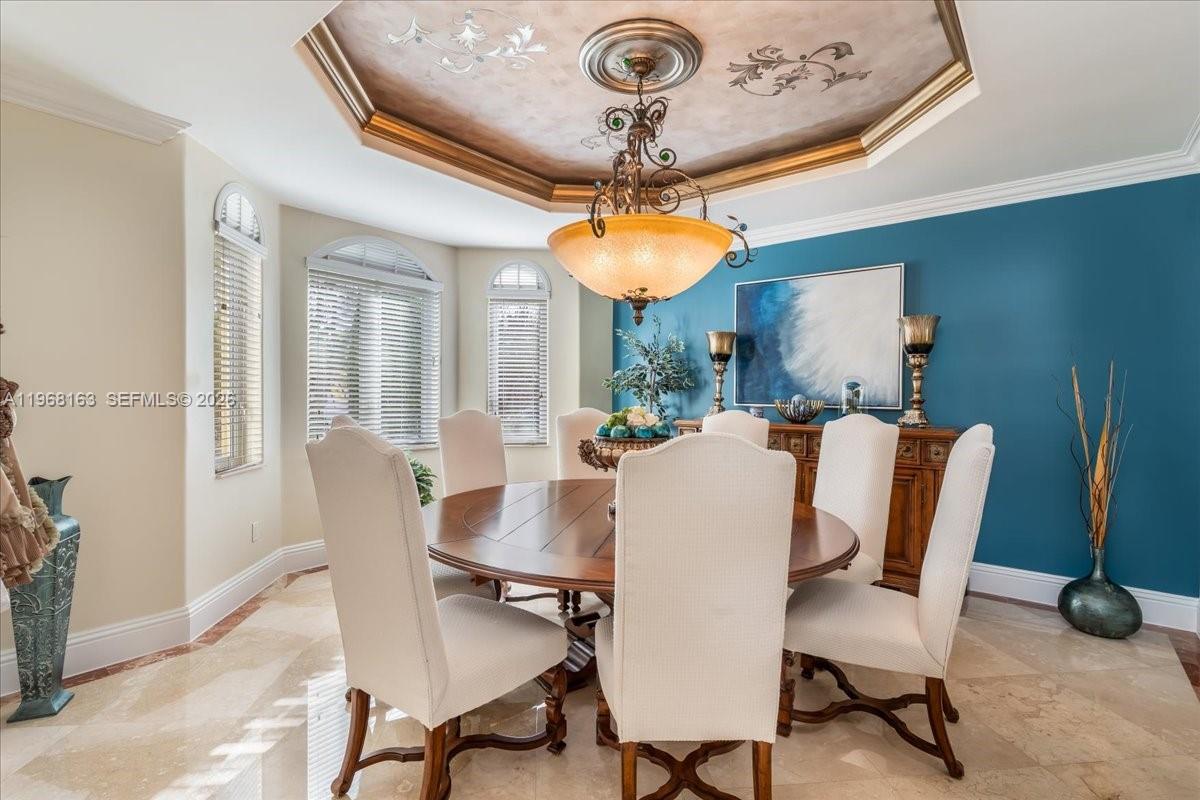 7851 NW 166th Ter, Miami Lakes FL 33016