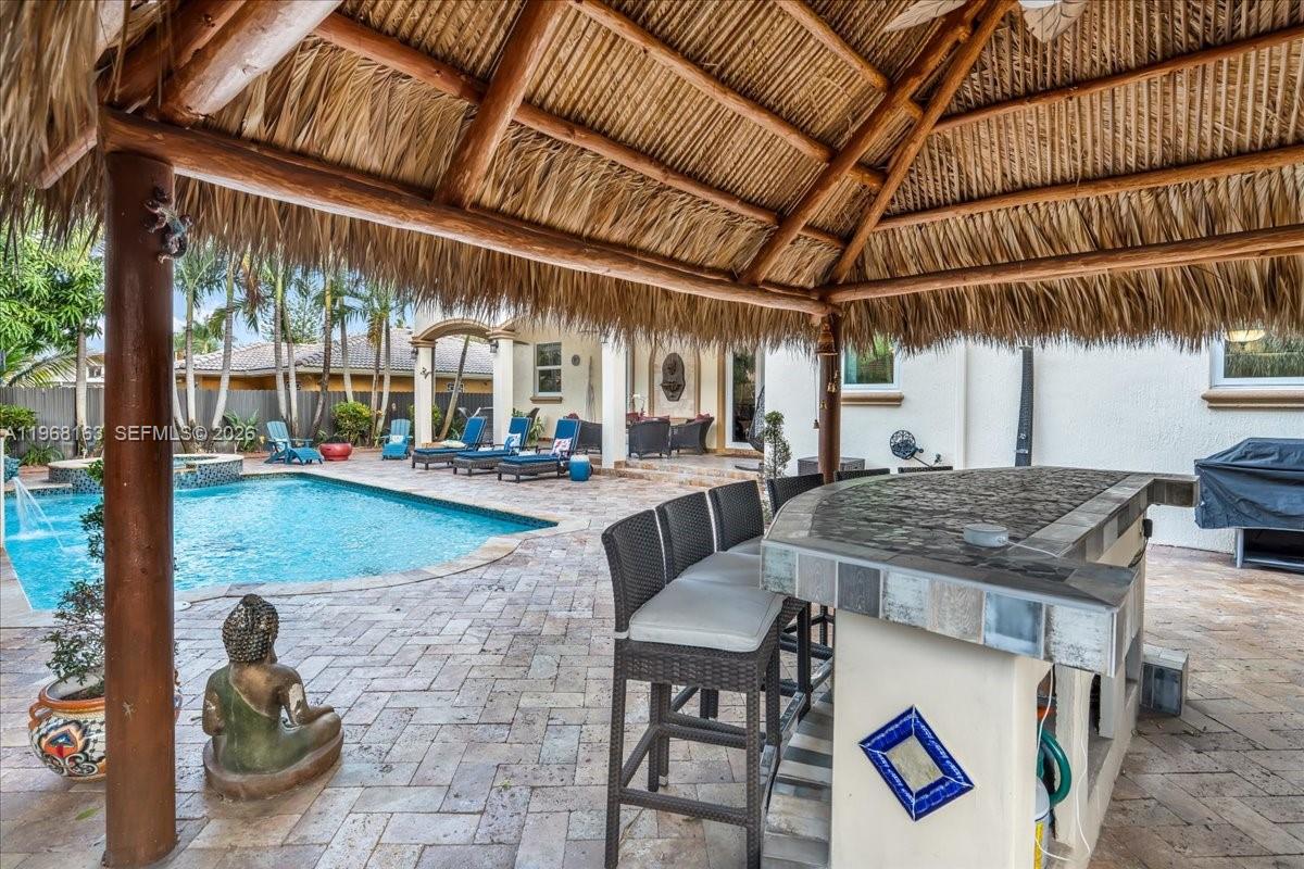 7851 NW 166th Ter, Miami Lakes FL 33016