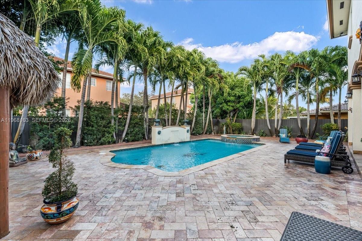 7851 NW 166th Ter, Miami Lakes FL 33016