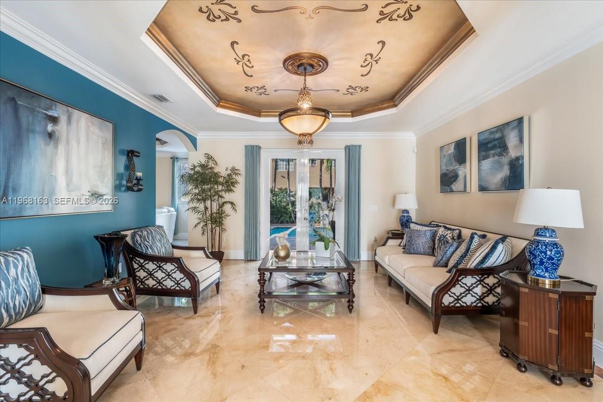 7851 NW 166th Ter, Miami Lakes FL 33016