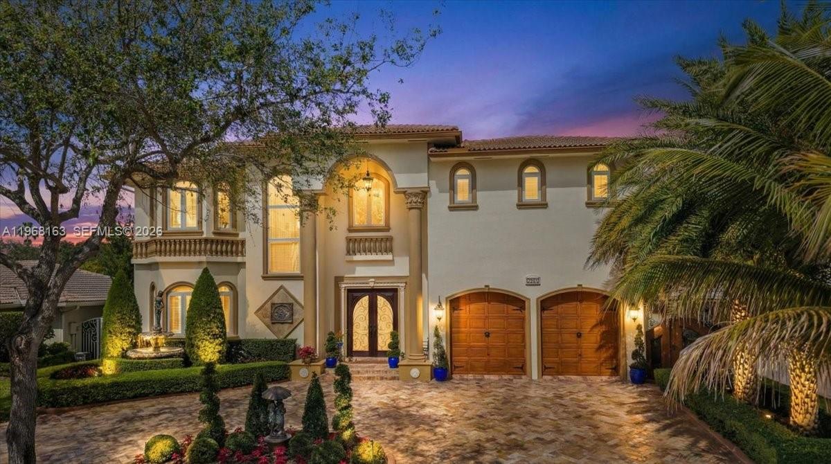 7851 NW 166th Ter, Miami Lakes FL 33016