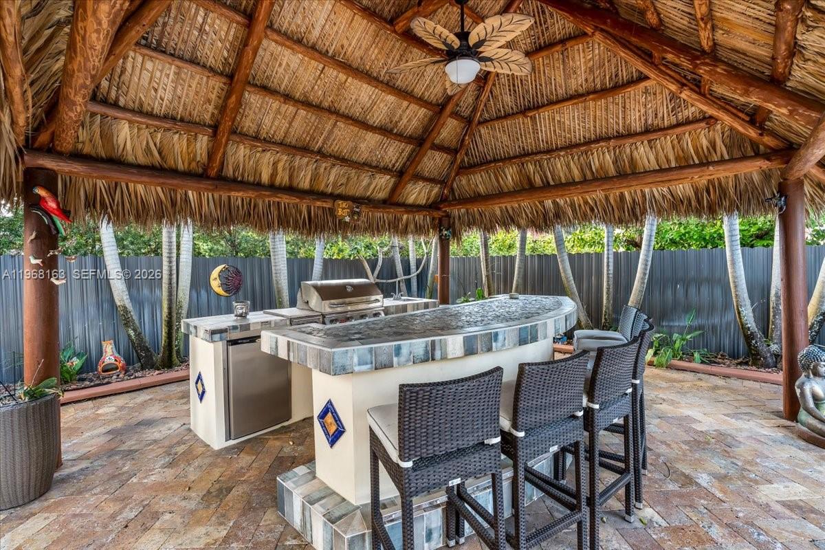 7851 NW 166th Ter, Miami Lakes FL 33016