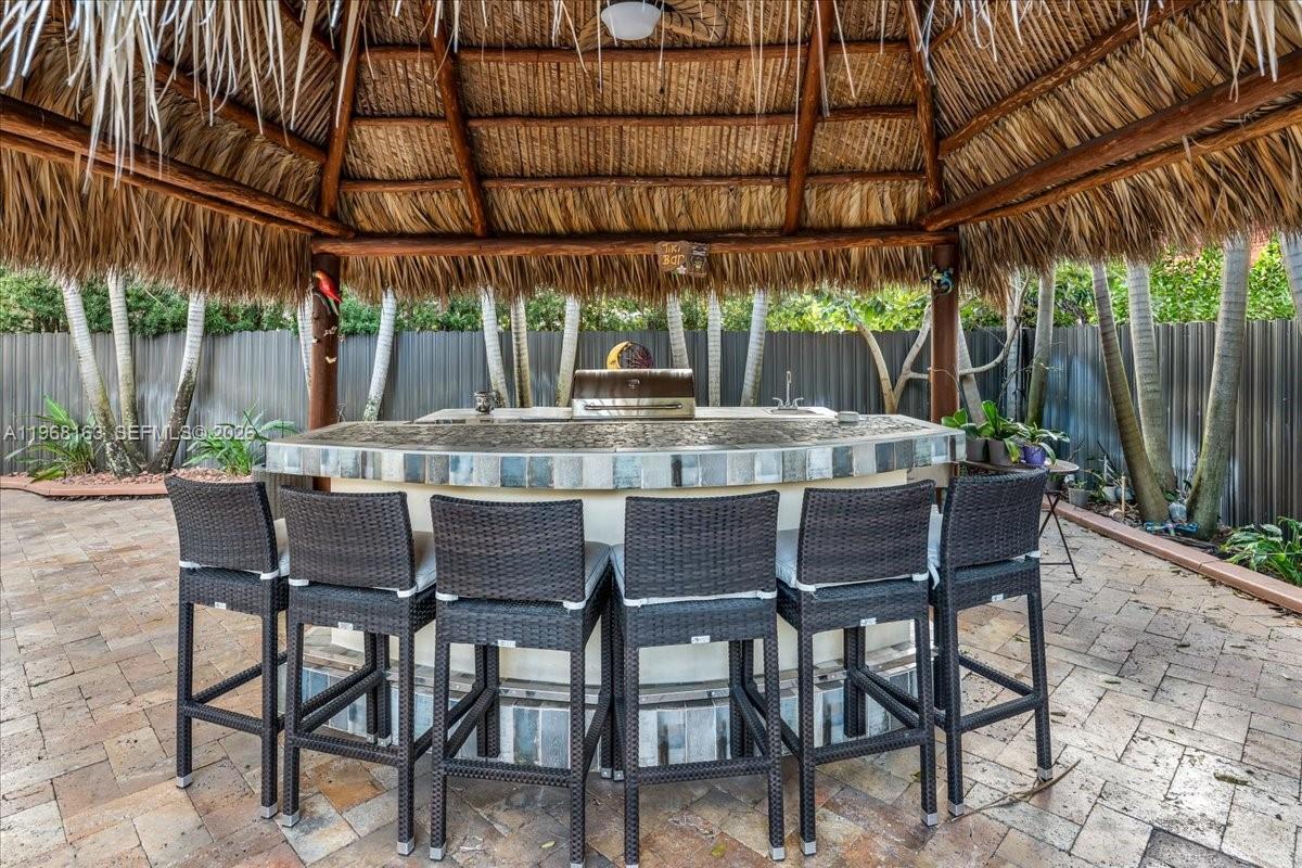 7851 NW 166th Ter, Miami Lakes FL 33016