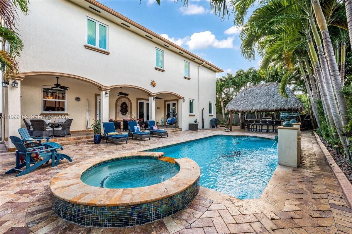 7851 NW 166th Ter, Miami Lakes FL 33016