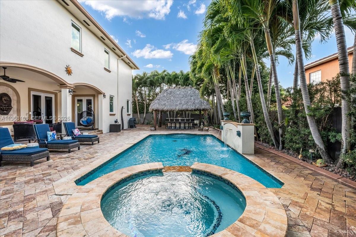 7851 NW 166th Ter, Miami Lakes FL 33016