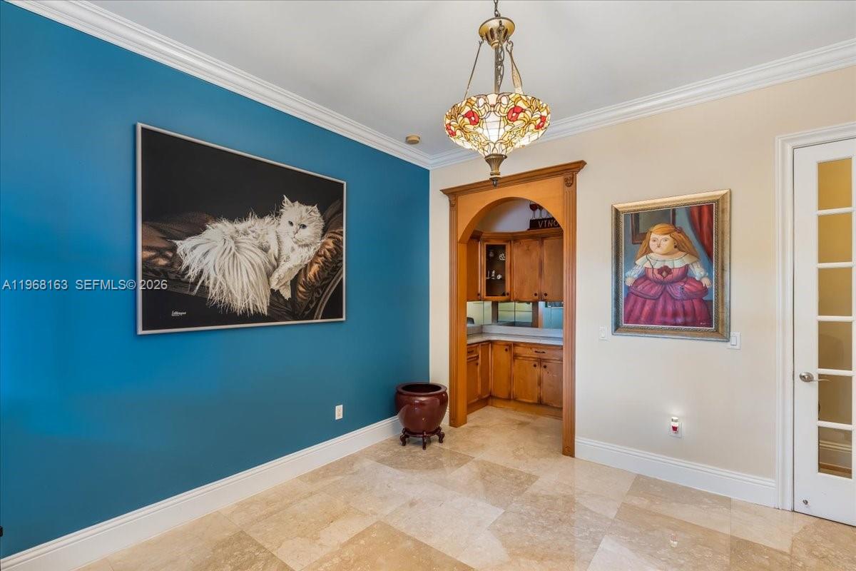 7851 NW 166th Ter, Miami Lakes FL 33016