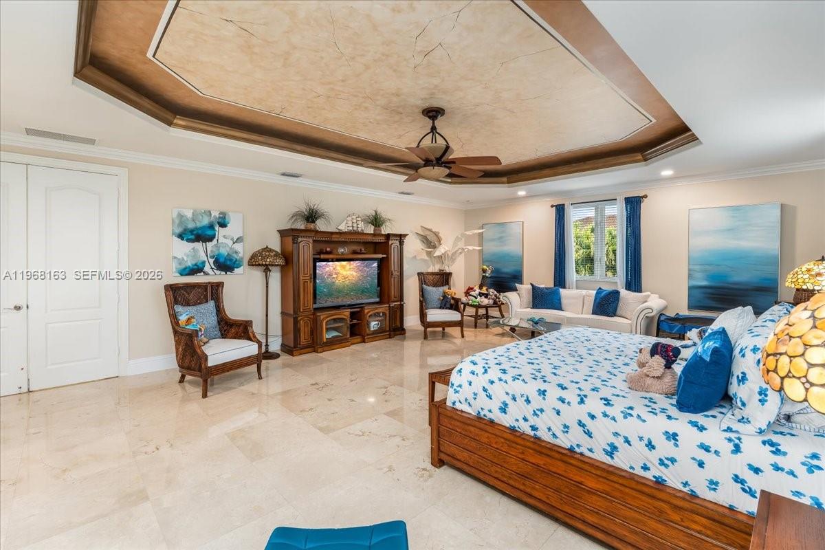 7851 NW 166th Ter, Miami Lakes FL 33016