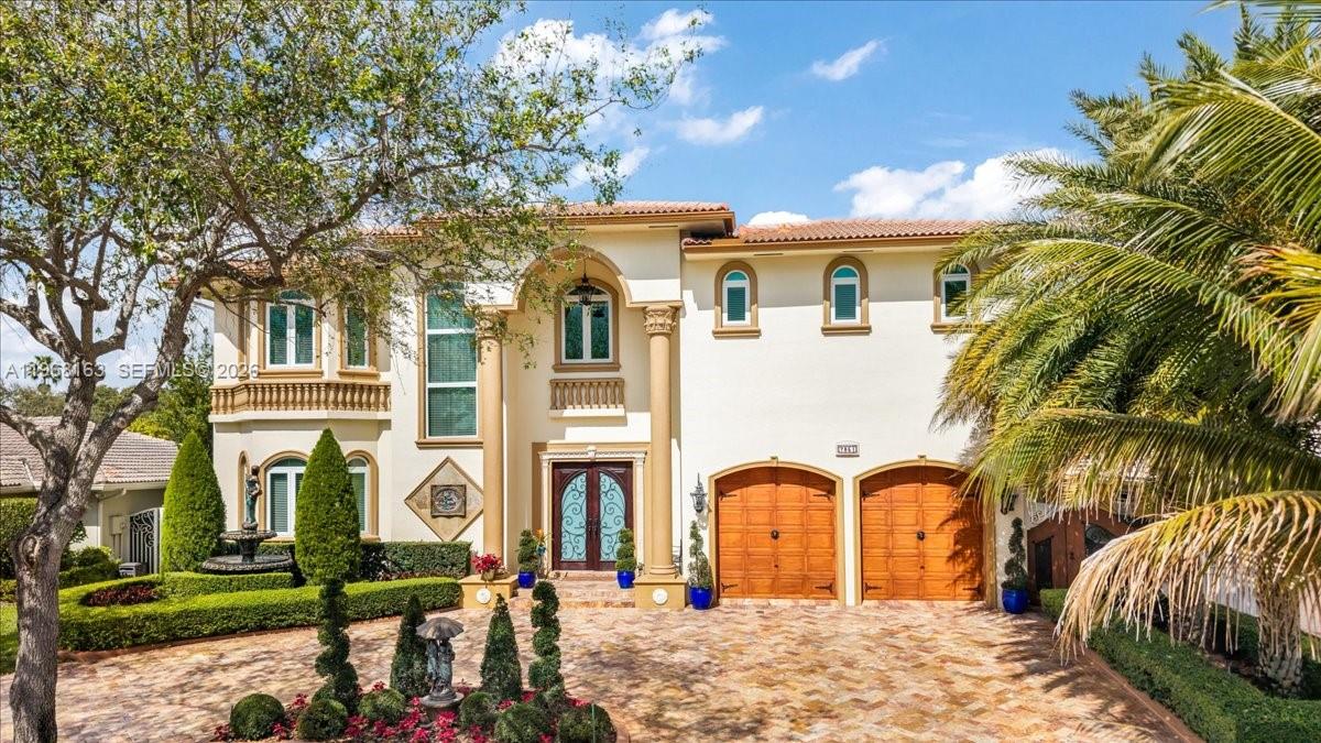 7851 NW 166th Ter, Miami Lakes FL 33016