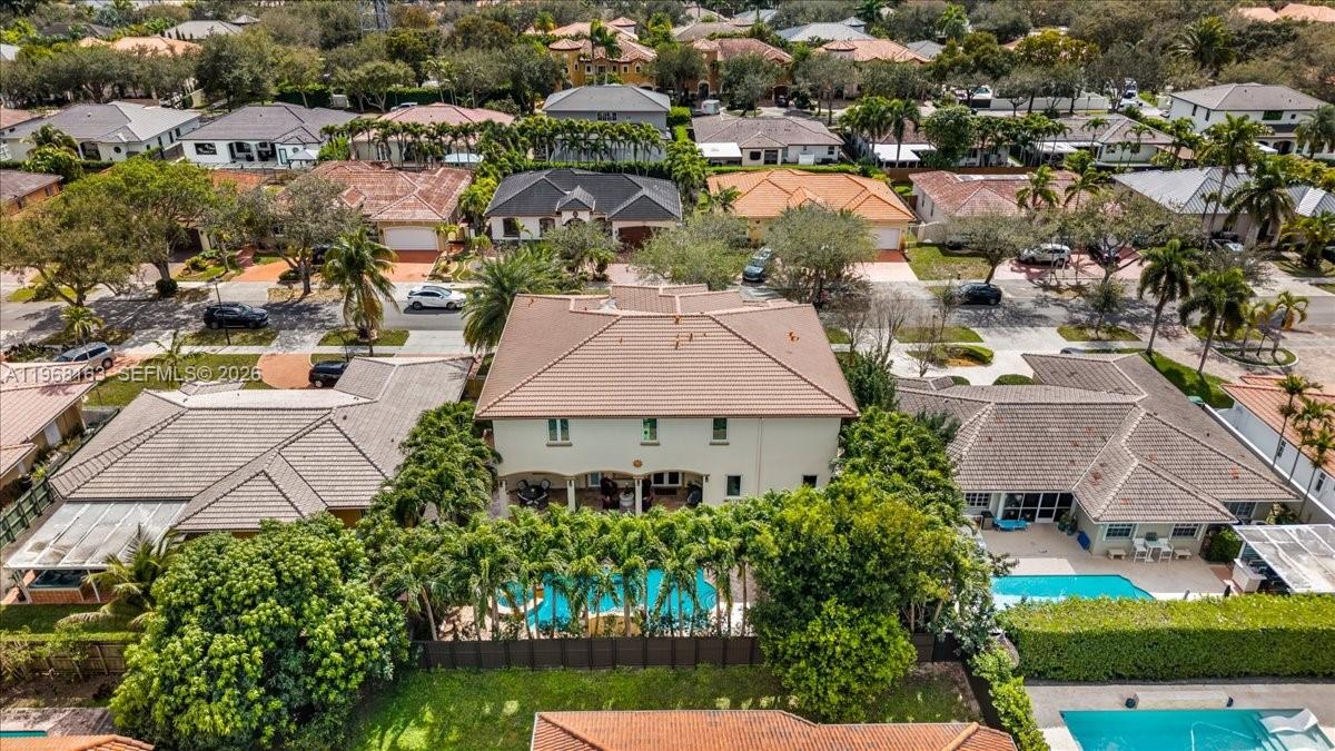 7851 NW 166th Ter, Miami Lakes FL 33016