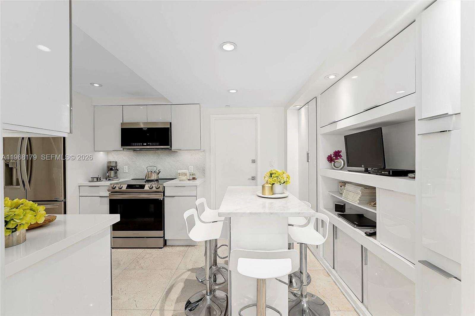 199 Ocean Lane Dr #311, Key Biscayne FL 33149