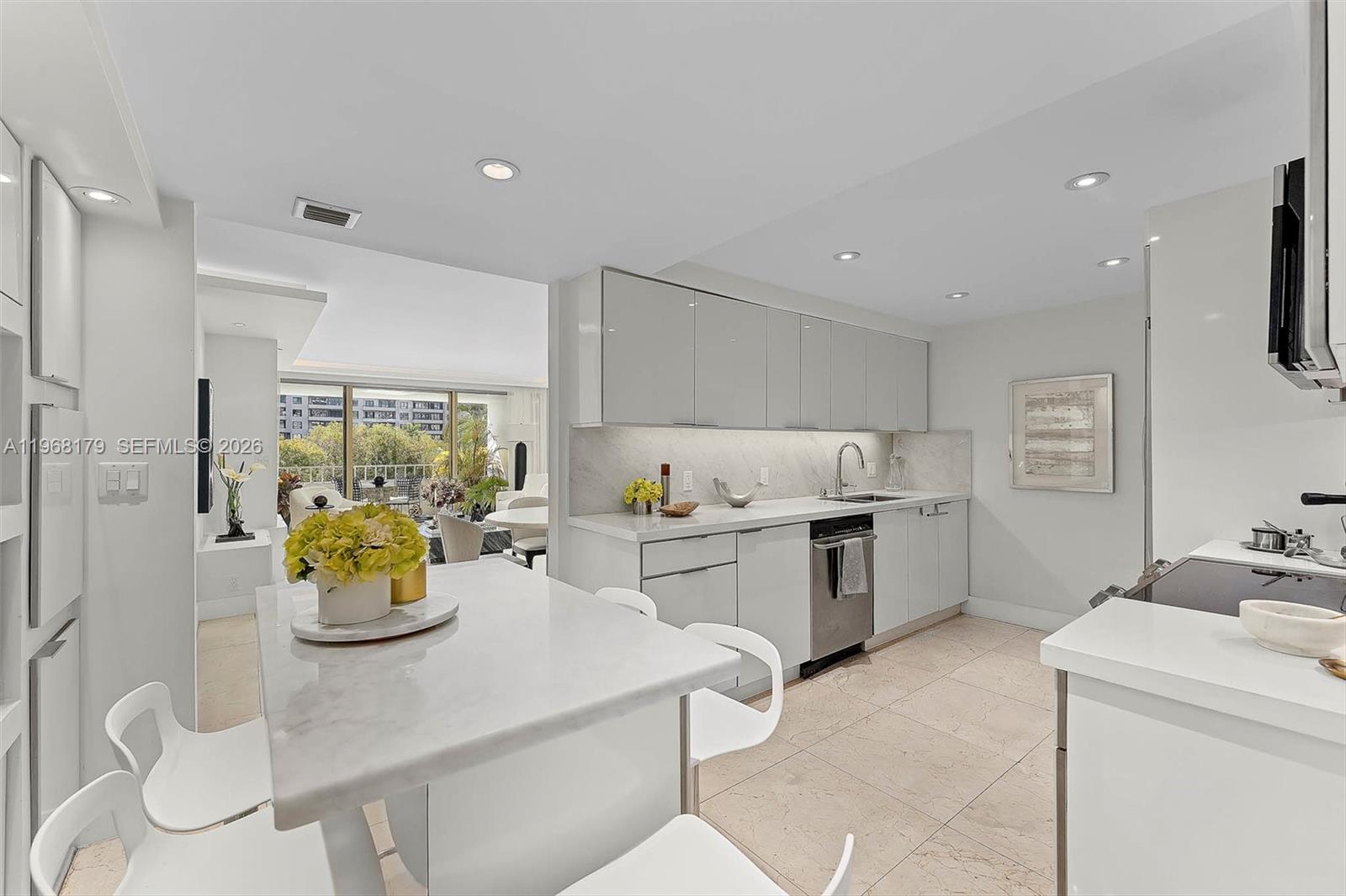 199 Ocean Lane Dr #311, Key Biscayne FL 33149