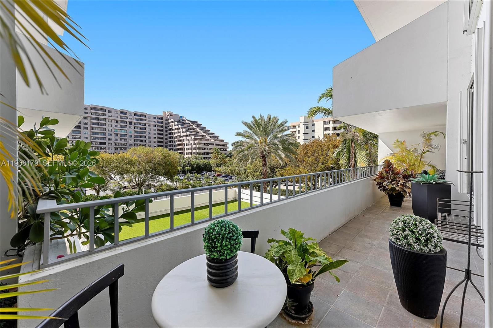 199 Ocean Lane Dr #311, Key Biscayne FL 33149