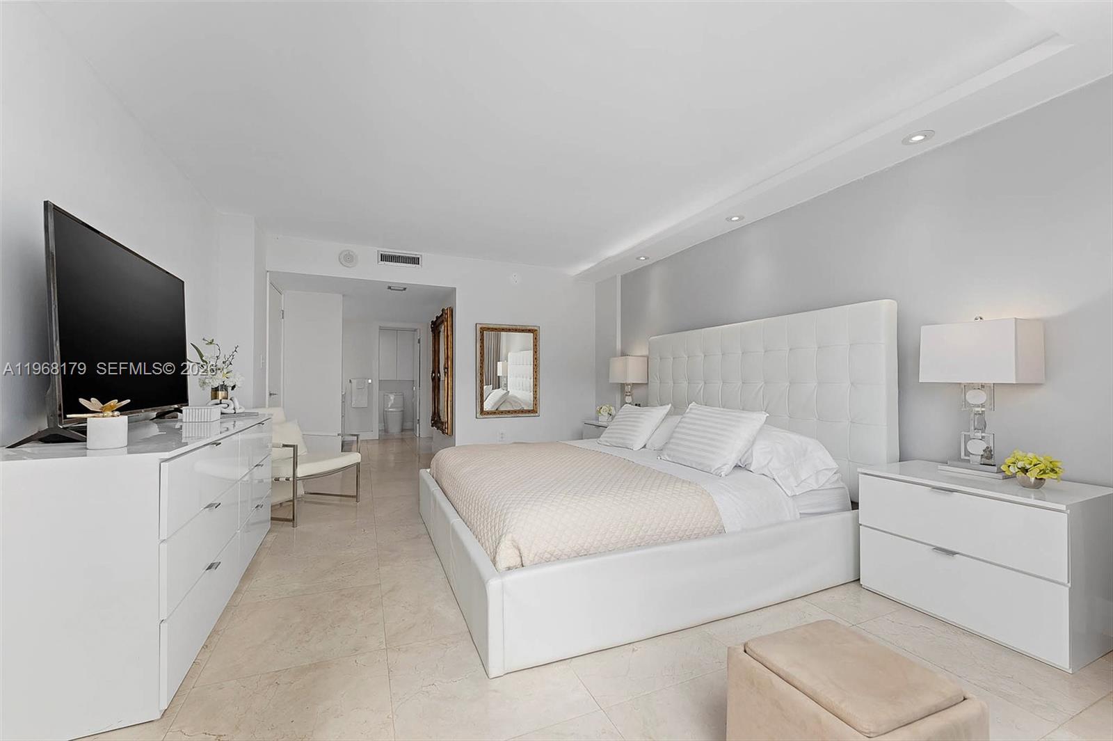 199 Ocean Lane Dr #311, Key Biscayne FL 33149