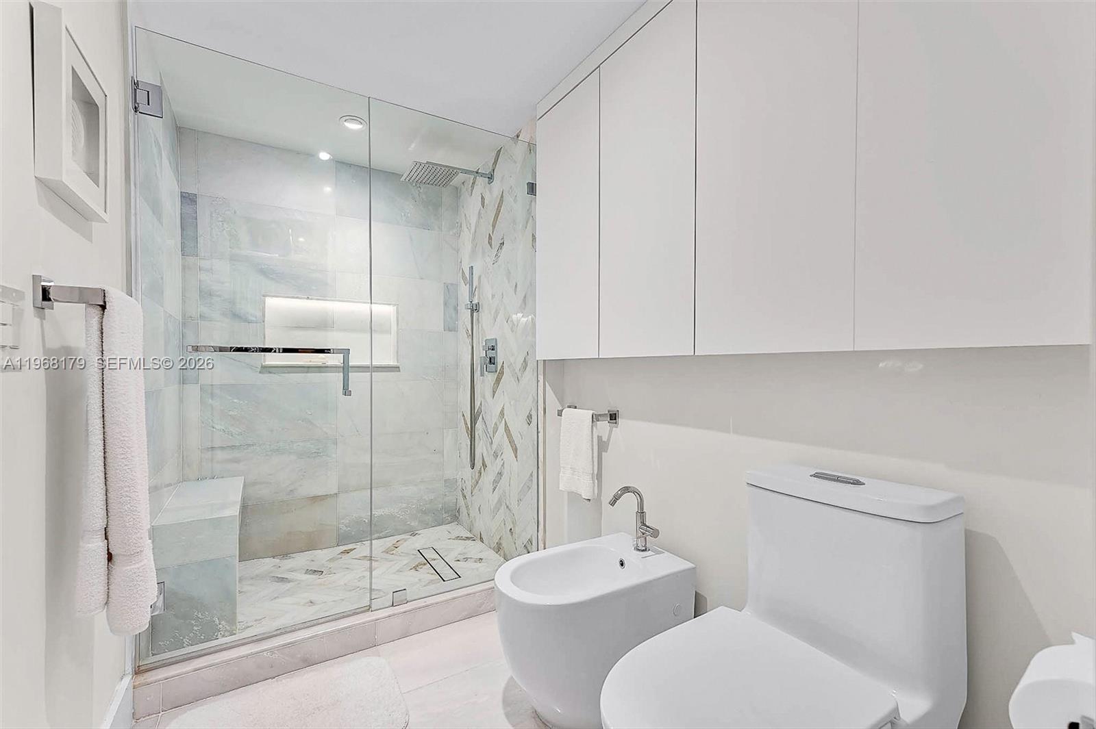 199 Ocean Lane Dr #311, Key Biscayne FL 33149