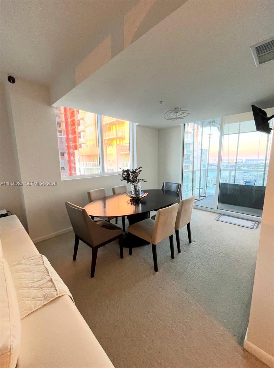 253 NE 2nd St #3903, Miami FL 33132