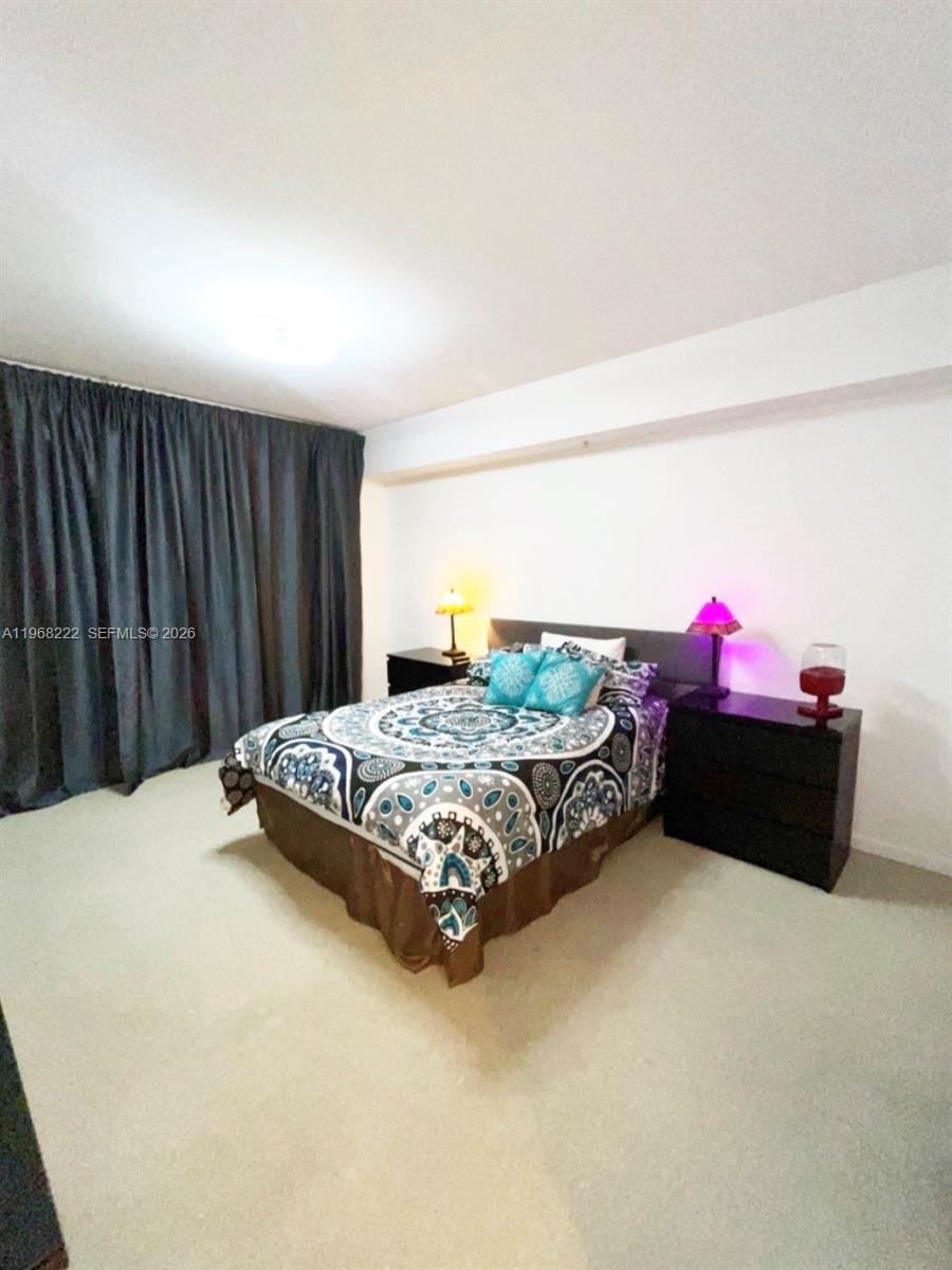 253 NE 2nd St #3903, Miami FL 33132