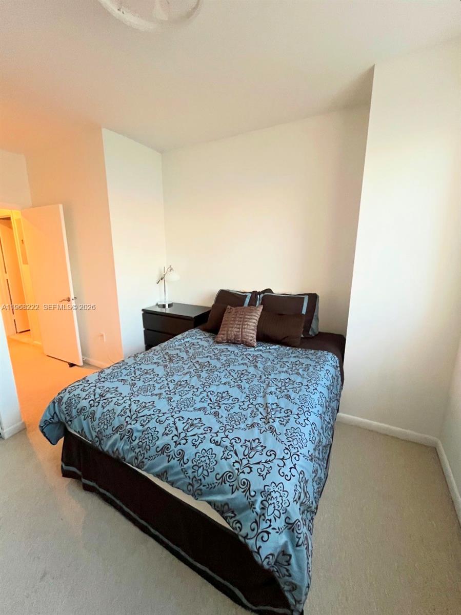 253 NE 2nd St #3903, Miami FL 33132