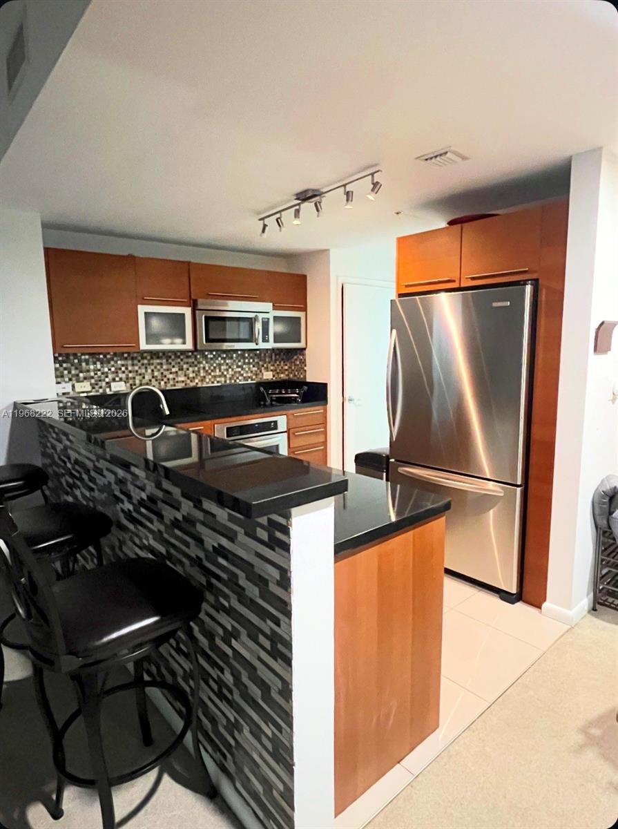 253 NE 2nd St #3903, Miami FL 33132
