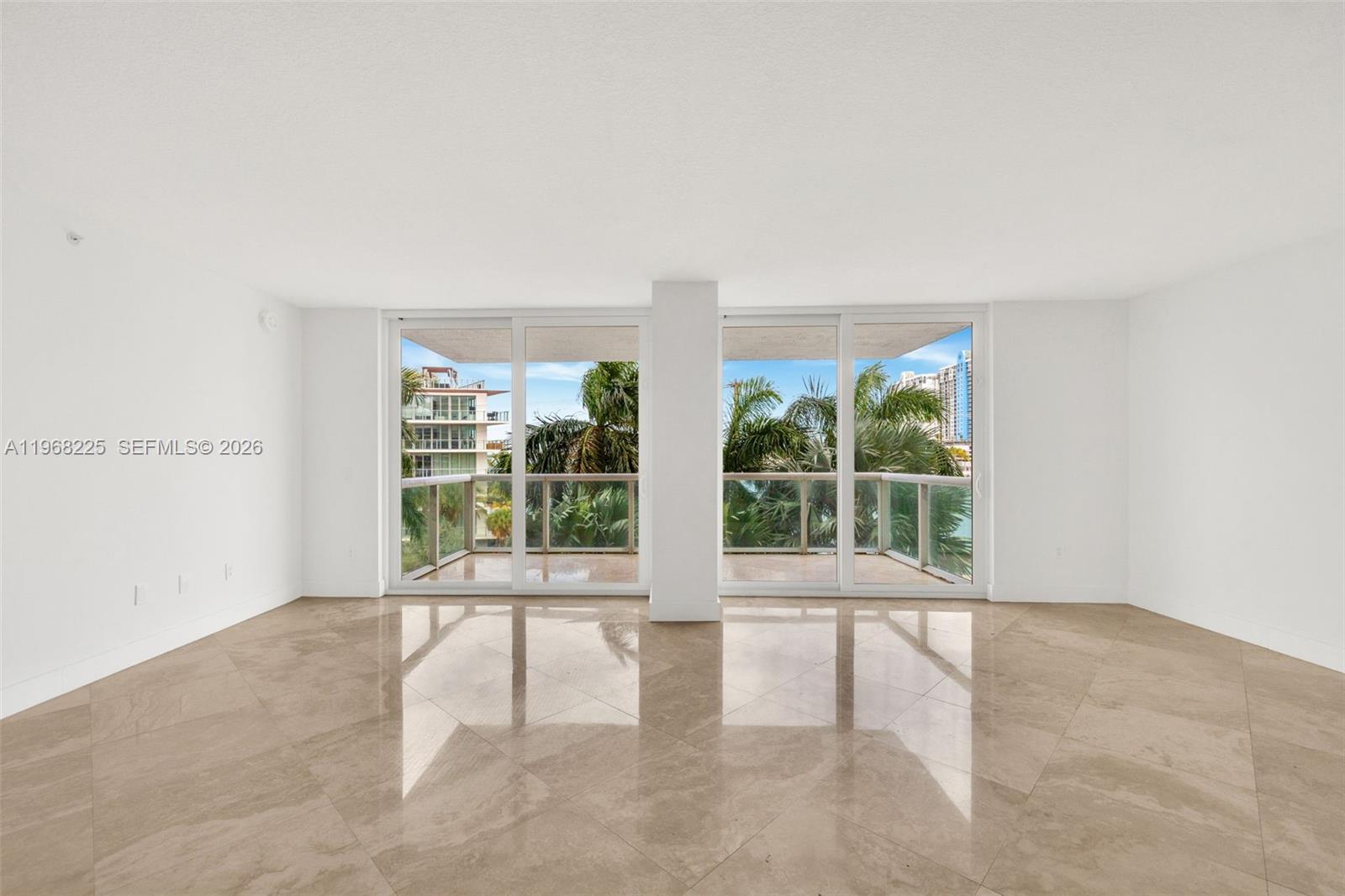 10 Venetian Way #403, Miami Beach FL 33139