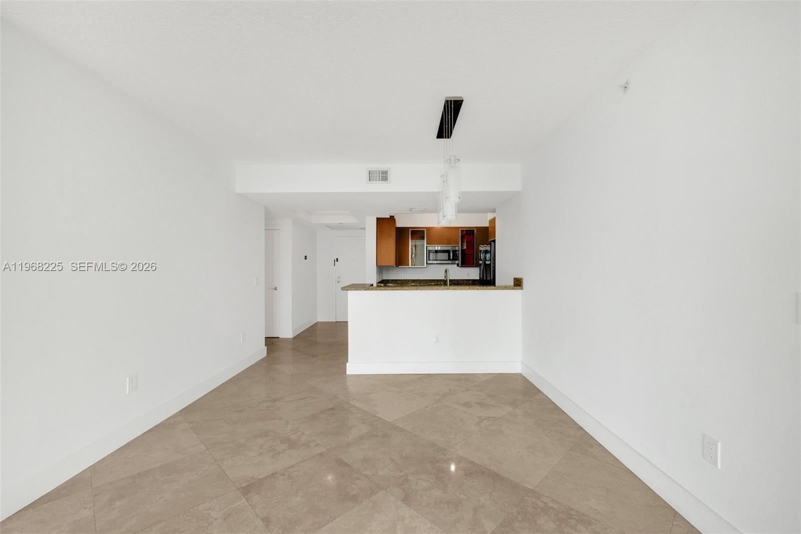 10 Venetian Way #403, Miami Beach FL 33139