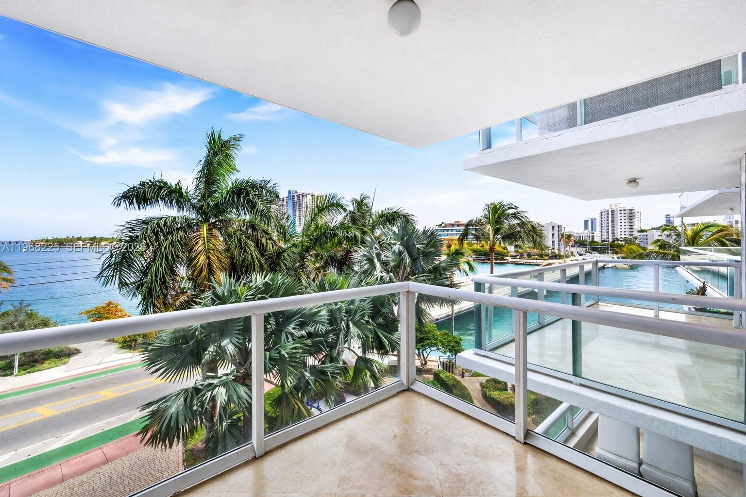 10 Venetian Way #403, Miami Beach FL 33139