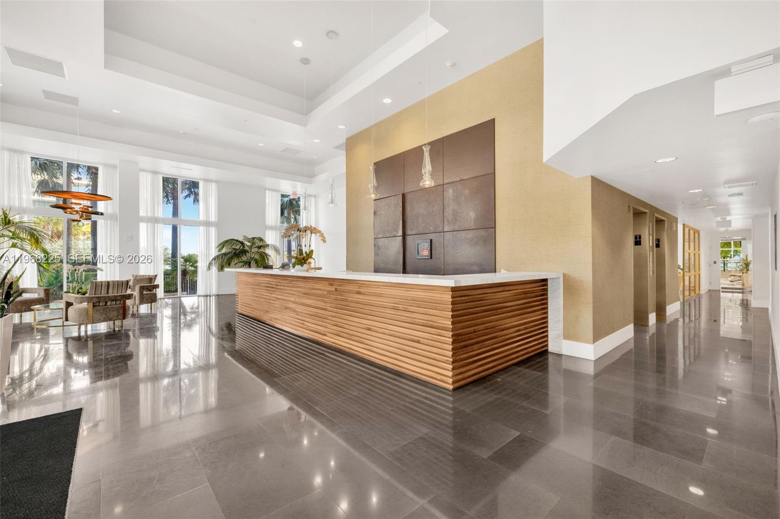 10 Venetian Way #403, Miami Beach FL 33139