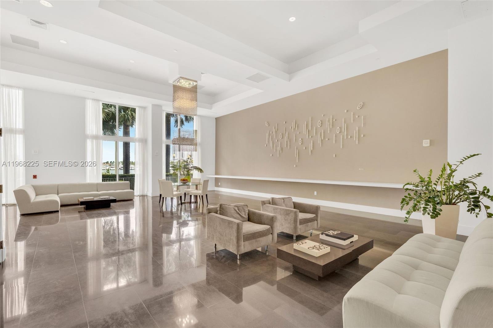 10 Venetian Way #403, Miami Beach FL 33139