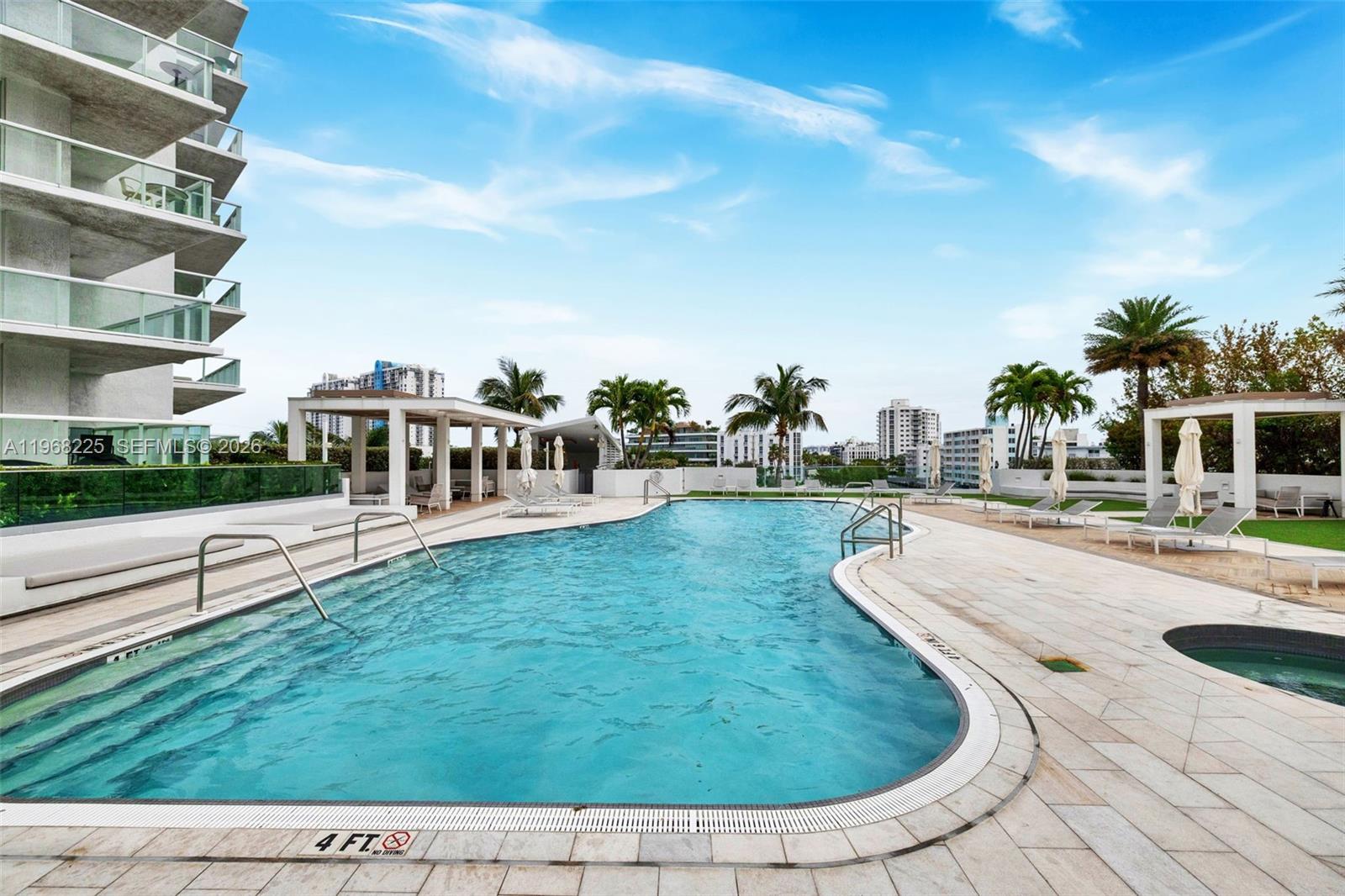 10 Venetian Way #403, Miami Beach FL 33139