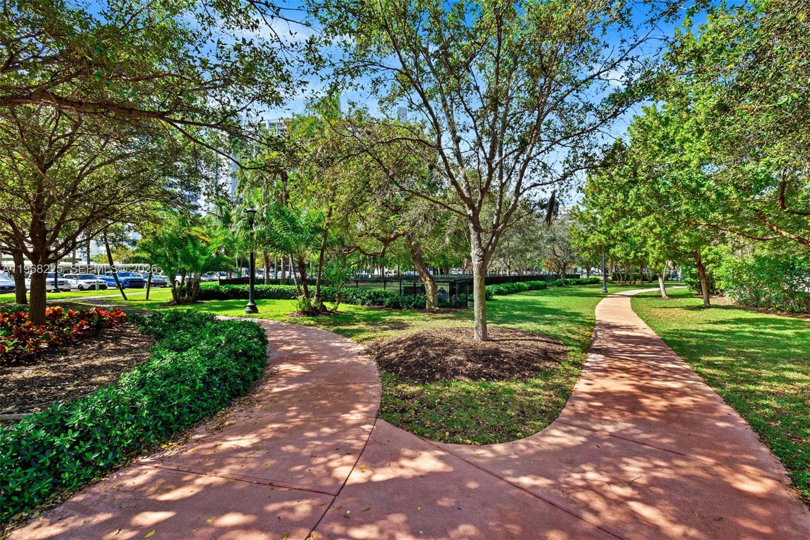 10 Venetian Way #403, Miami Beach FL 33139