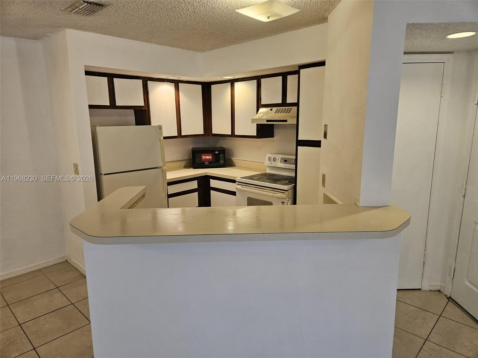 3300 N Pinewalk Dr N #1911, Margate FL 33063