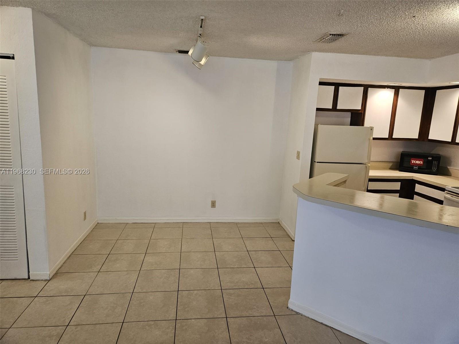 3300 N Pinewalk Dr N #1911, Margate FL 33063