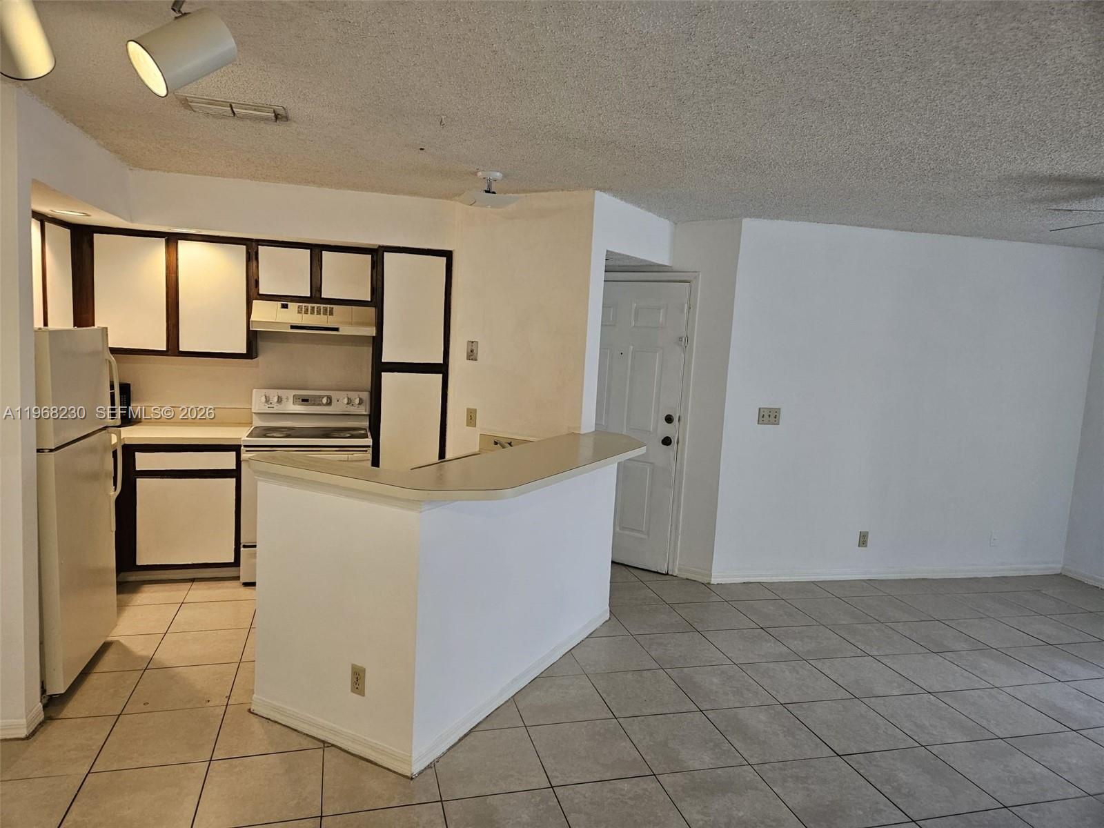 3300 N Pinewalk Dr N #1911, Margate FL 33063