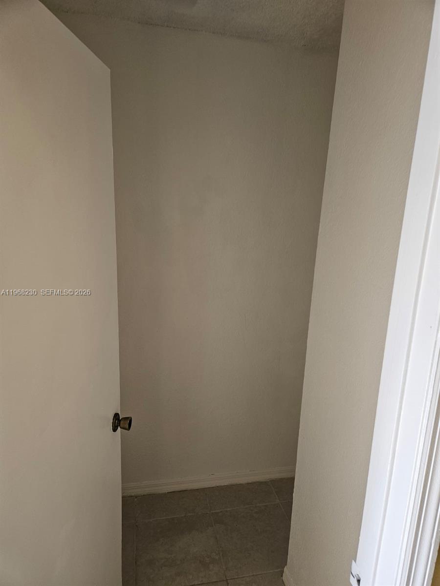 3300 N Pinewalk Dr N #1911, Margate FL 33063