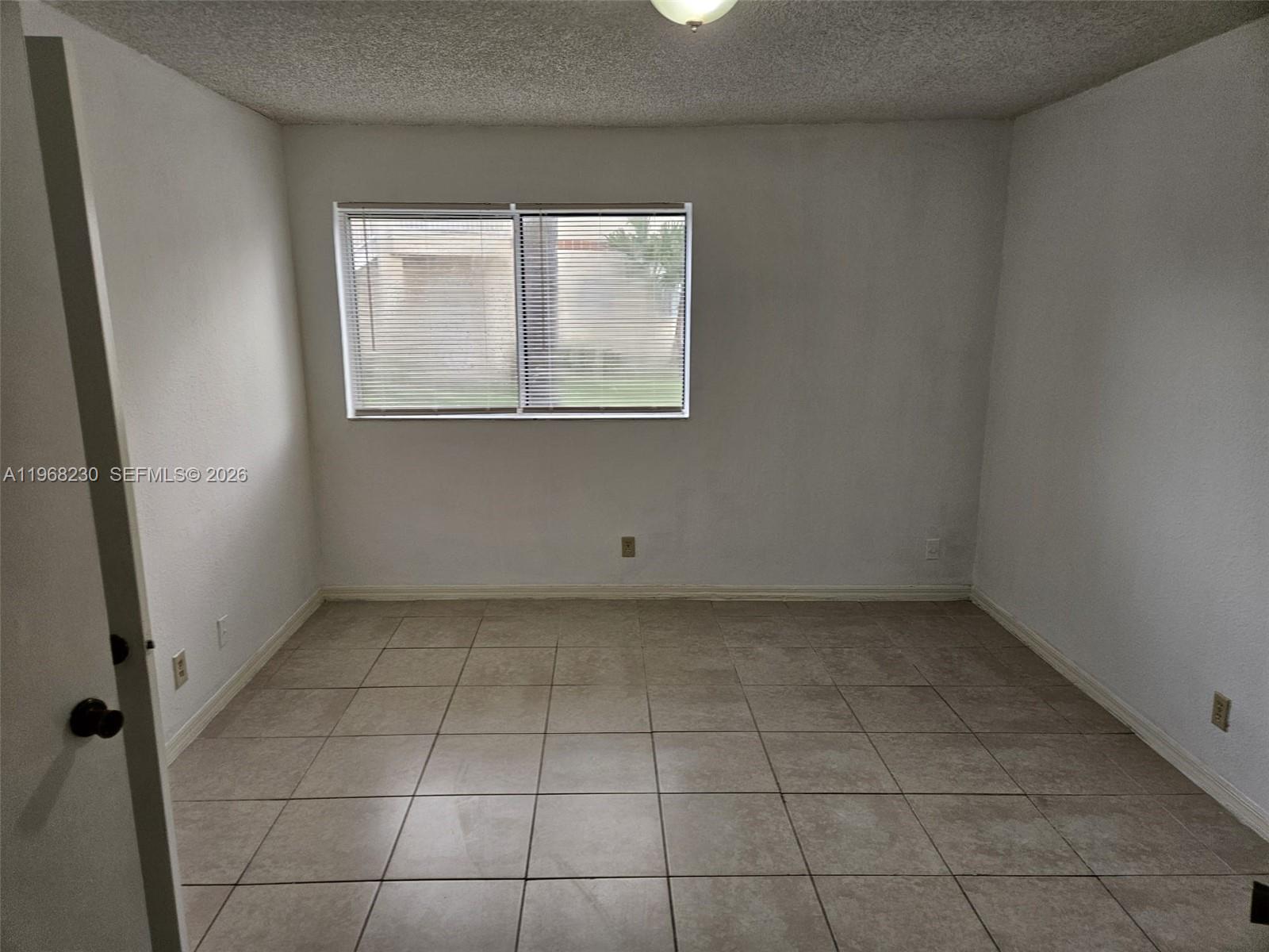 3300 N Pinewalk Dr N #1911, Margate FL 33063